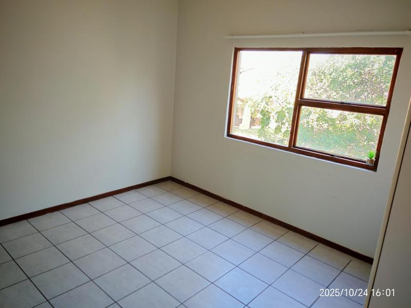 To Let 2 Bedroom Property for Rent in Waterval East North West
